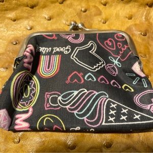 Good vibes, coin wallet vintage